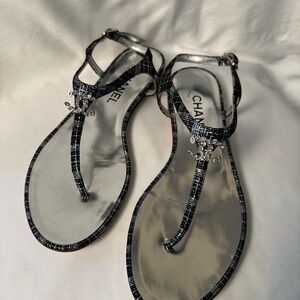 Chanel thong Fantasy GOA Silver Sandals size 38